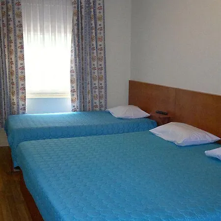 Konukevi Marques Porto